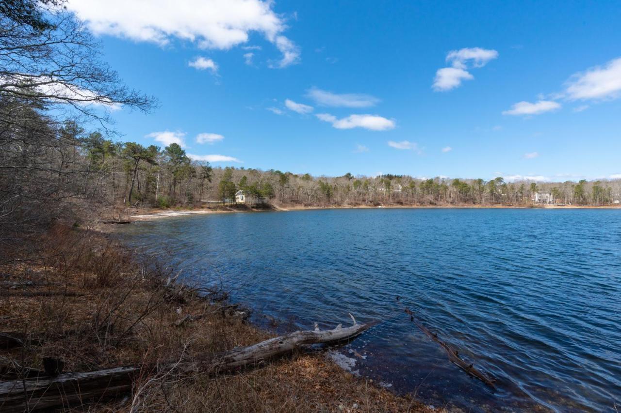 Weeks Pond Charmer Forestdale Esterno foto